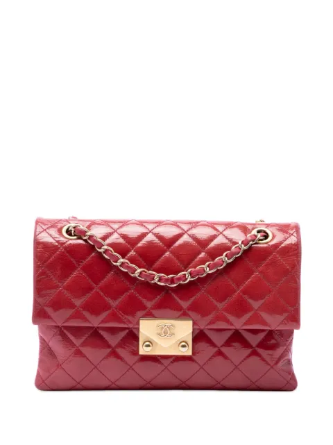 CHANEL Pre-Owned 2015-2016 Quilted Patent Goatskin Pagoda Accordion Flap shoulder bag Red 6I9D9153558J4TW7