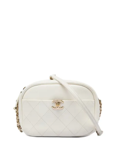 CHANEL Pre-Owned 2018-2019 Small Quilted Goatskin Casual Trip Camera Bag crossbody bag White IG4WCXGXUGQJYGYQ