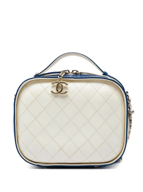 CHANEL Pre-Owned 2019 Small CC Crumpled Calfskin Vanity Case satchel White 9O5FMXJO8GHQF09S