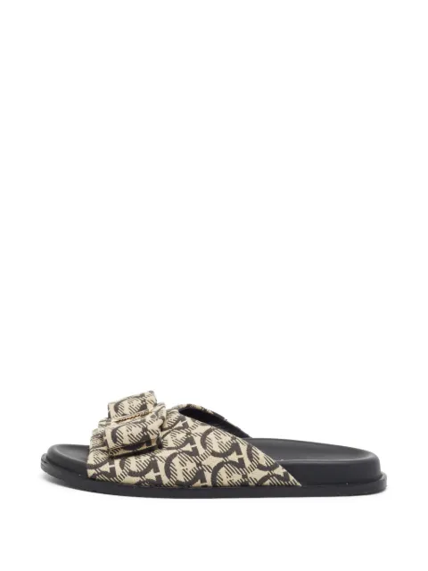Ferragamo Pre-Owned Vara bow slides Neutrals 1379426