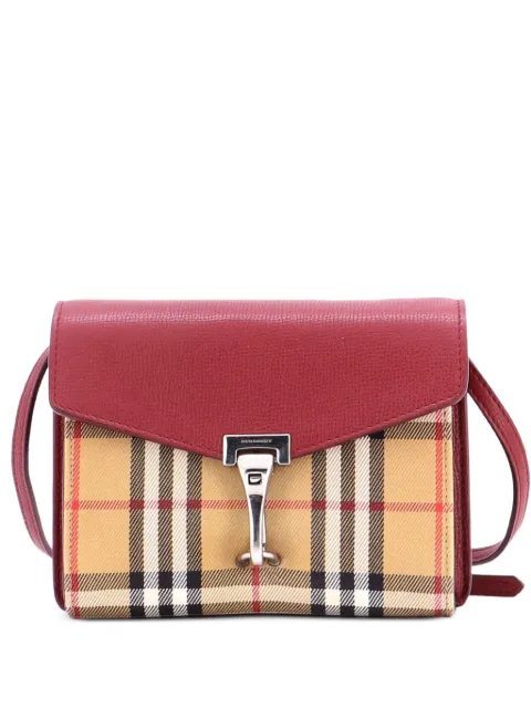 Burberry Pre-Owned Macken Leather and Vintage Check Canvas Baby crossbody bag Neutrals 3O4WSW1PYUO8PA6M