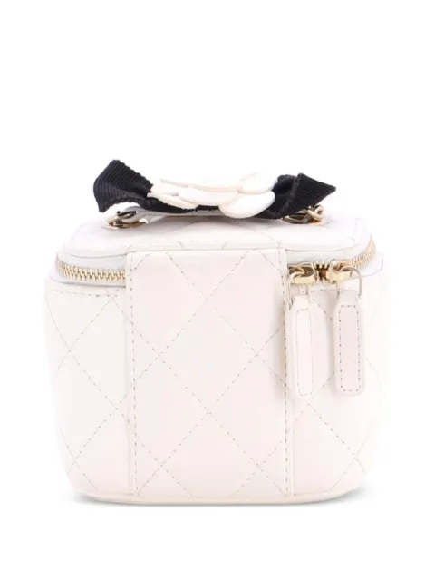 CHANEL Pre-Owned Camellia Bow Vanity Case with Chain Quilted Lambskin Mini crossbody bag White WW47MK2ORLPDEI8I
