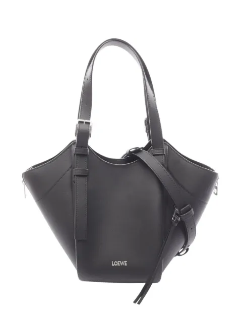 Loewe Pre-Owned 2010-2026 Leather Hammock Flip Bag satchel Black D9NDHUDXIOCU00E2