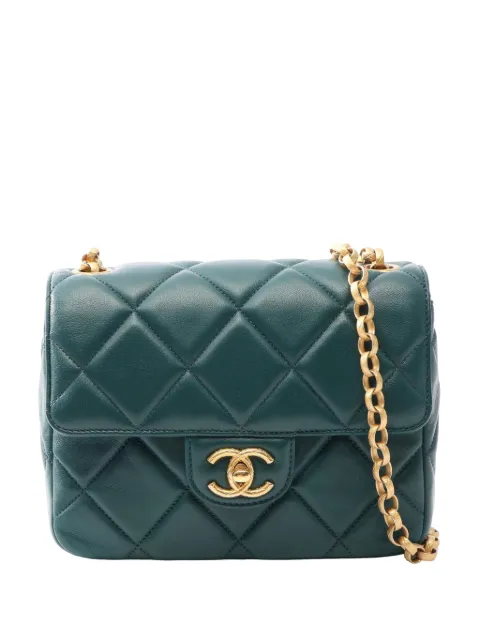 CHANEL Pre-Owned 2021-2026 CC Quilted Lambskin Single Flap crossbody bag Green 48CCLQMGAKLHSBLV
