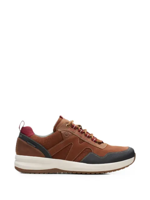 Clarks Originals Wellman Trail panelled sneakers Brown 26168719