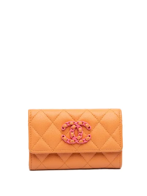 CHANEL Pre-Owned 2021-2026 Quilted Caviar 19 Flap card holder Orange 0AIVMJPED54VWED8