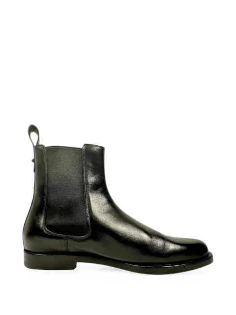 Valentino Garavani Pre-Owned Studded Chelsea ankle boots Black RFCPUGBSH760143M