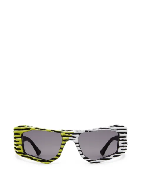 Kuboraum geometric-frame sunglasses Black F6