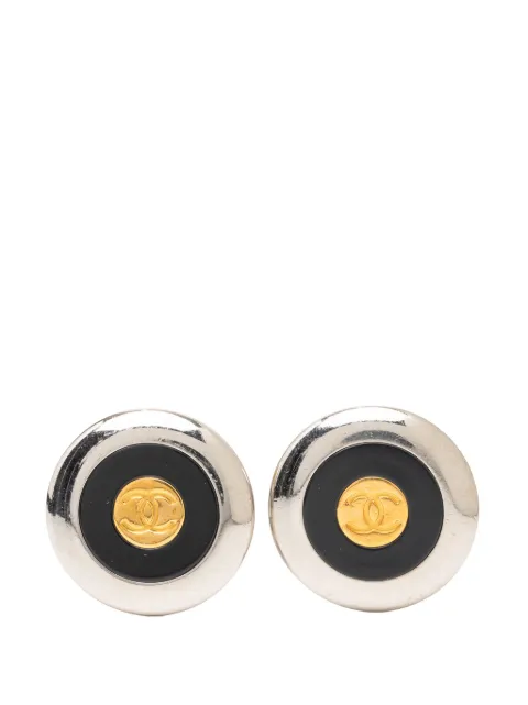 CHANEL Pre-Owned 1997 CC Brass Enamel Gold Plated Round Clip On Earrings costume earrings Black IQ3T87U6TDCZ03FQ