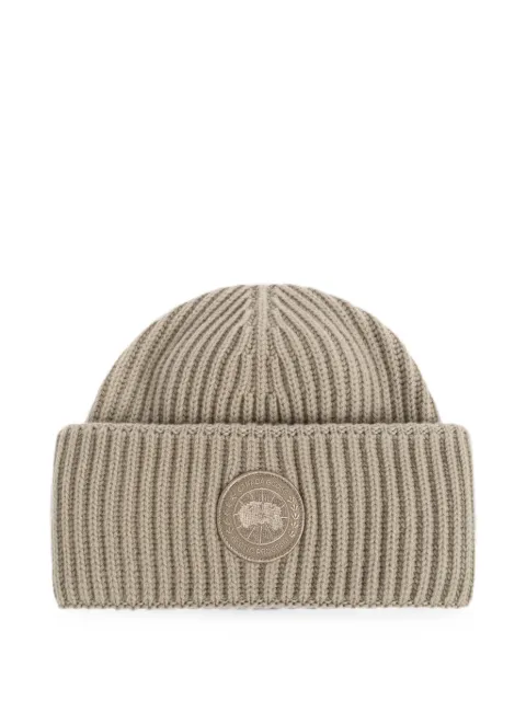 Canada Goose ribbed-knit logo-patch beanie hat Neutrals 5109U