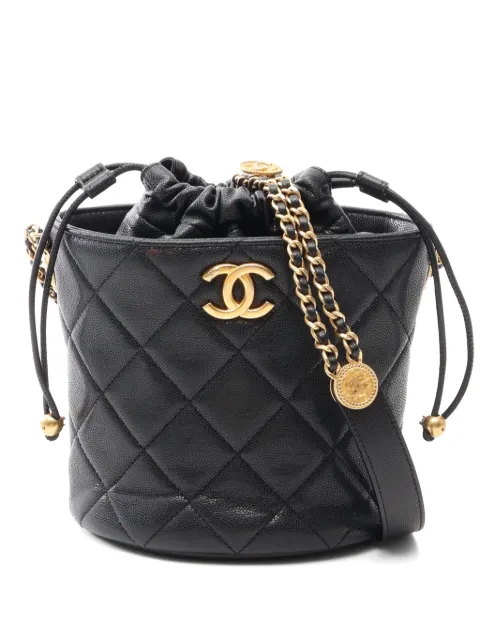 CHANEL Pre-Owned 2021s matelassé Caviar bucket bag Black 1087454XPUT67J5
