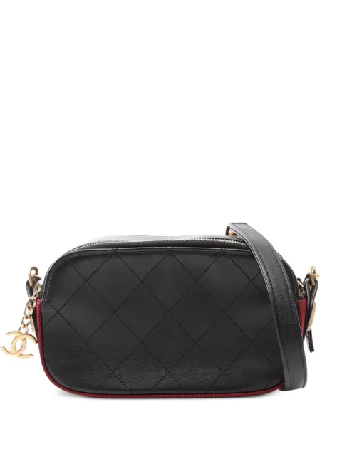 CHANEL Pre-Owned 2018-2019 Matelassé camera bag Black 108791126316218