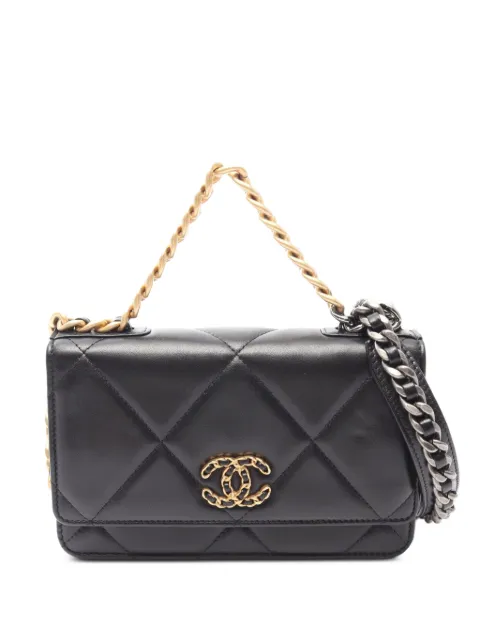 CHANEL Pre-Owned 2020s 19 Dizeneuf matelassé chain wallet Black 1087440LGUGH8A0