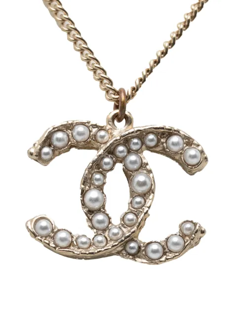 CHANEL Pre-Owned 2012 CC Gold Plated Faux Pearl Pendant Necklace costume necklace Gold 8F6D6VY6Q4682I8T