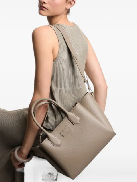 Emporio Armani small palmellato-finish logo-patch tote bag Neutrals EW002329AF17799M1345