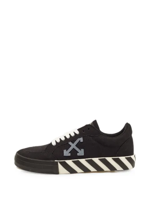 Off-White Pre-Owned Vulcanised lace-up sneakers Black 1376210