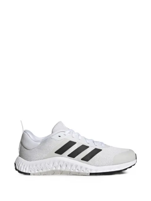 adidas Everyset logo-patch sneakers Grey IF3200