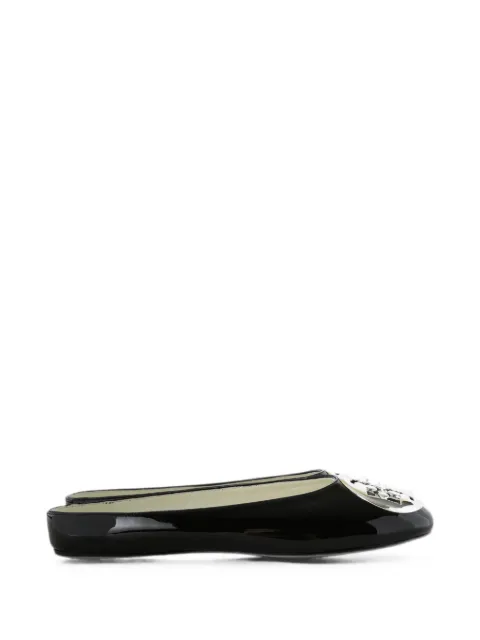 Tory Burch logo-plaque patent-calf leather mules Black 171303