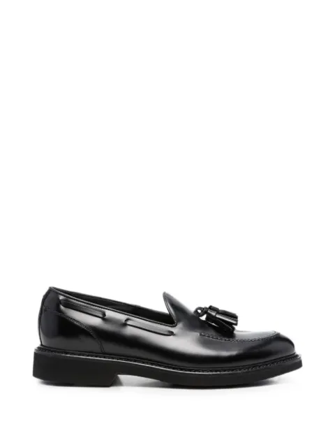 Canali tassel-detail calf-leather loafers Black 611241RA01347