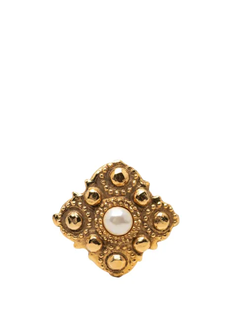 CHANEL Pre-Owned 1980-1990 Gold Plated Rhombus Faux Pearl Brooch costume brooch Gold Q71P0L4Y3M4EFCIB