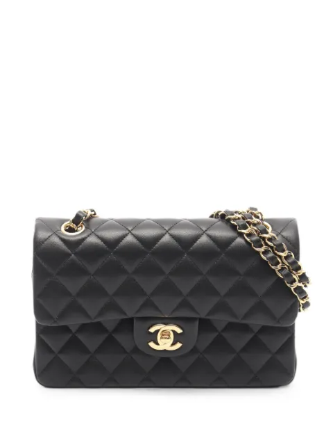 CHANEL Pre-Owned 2010s Matelassé flap shoulder bag Black 1083674