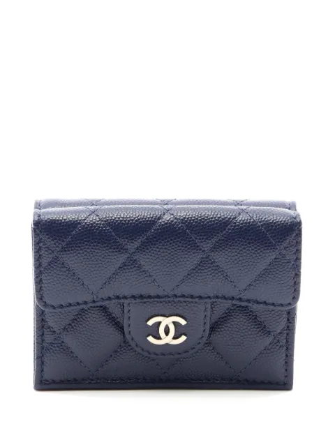 CHANEL Pre-Owned 2019 matelassé wallet Blue 1085437