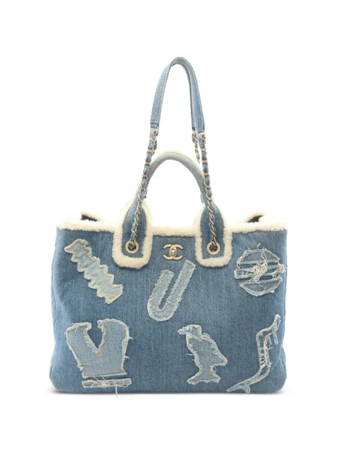 CHANEL Pre-Owned 2019 large denim two-way handbag Blue 108560328098176