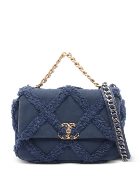 CHANEL Pre-Owned 2020-2021 19 Dizeneuf matelassé shoulder bag Blue 108532030908444