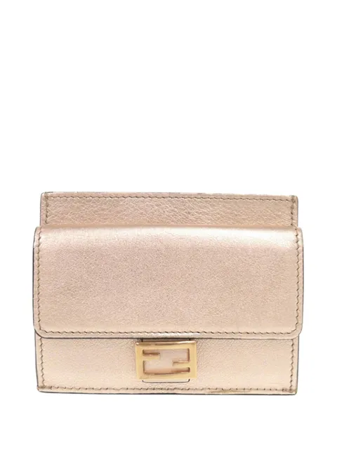 Fendi Pre-Owned 2010-2026 Metallic Calfskin FF 1974 Baguette card holder Pink RFN9B8WCYKQO08AJ
