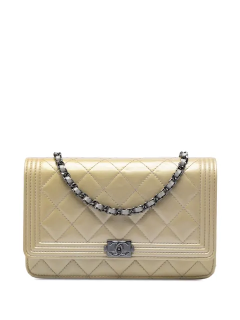CHANEL Pre-Owned 2014-2015 Quilted Patent Boy Wallet on Chain crossbody bag Neutrals T1ECVJLCA8GAQWXW