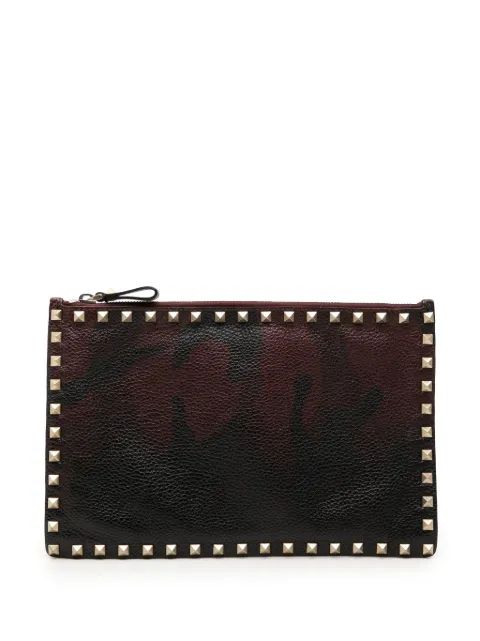 Valentino Garavani Pre-Owned 2000-2017 Grained Calfskin Rockstud Camouflage Zip clutch bag Red EZIO84LQ7D9UH51K