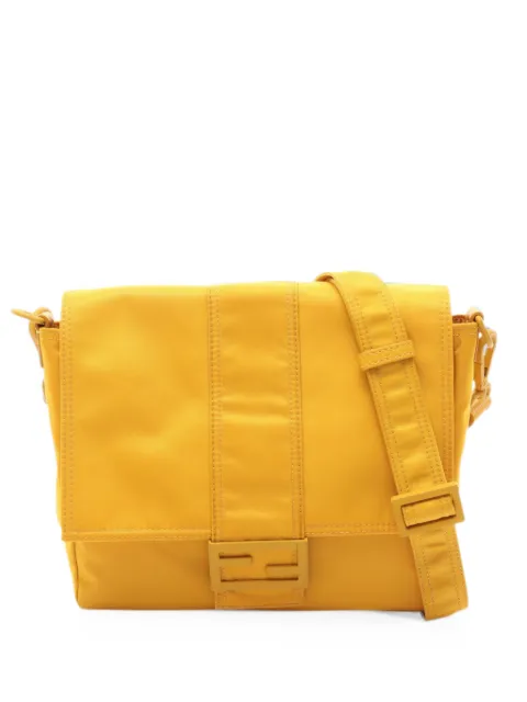 Fendi Pre-Owned 2010s Baguette messenger bag Yellow 1082151