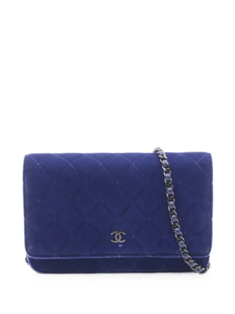 CHANEL Pre-Owned 2014-2015 quilted cross body bag Blue 108296320223087