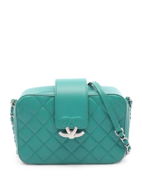 CHANEL Pre-Owned 2016-2017 matelassé CC shoulder bag Green 108298823713826