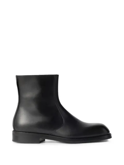 LEMAIRE zipped ankle boots in shiny leather Black FO0236LL0106