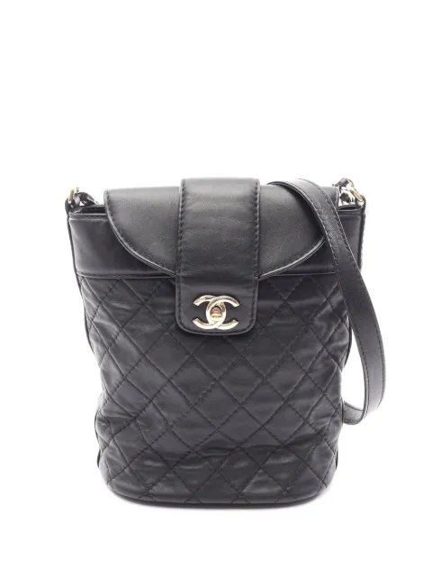 CHANEL Pre-Owned 2019 CC Quilted Lambskin Chain bucket bag Black UF8Q8IYQ5BOTFI16