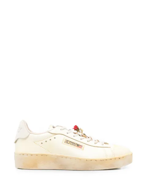 Autry Dallas Vintage rose-embellished sneakers Neutrals DVLWYH01