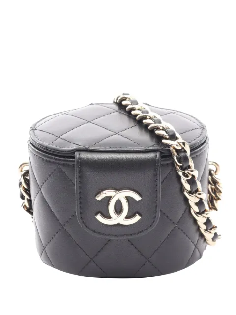 CHANEL Pre-Owned 2021 Mini Quilted Lambskin Round Vanity Case with Chain crossbody bag Black KZ6A1T3O1279OWUU