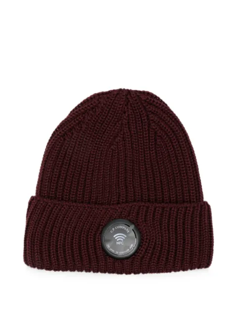 C.P. Company logo-patch ribbed-knit beanie hat Red 21CMAC739A005509A592