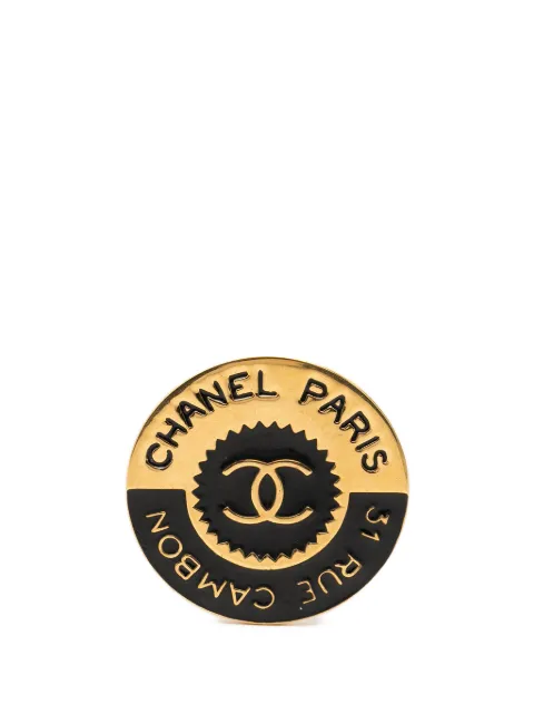 CHANEL Pre-Owned 1950-1970 CC Gold Plated Enamel 31 Rue Cambon Brooch costume brooch Black A7TEQJ6ME550Z9AU