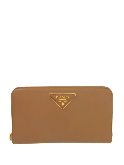 Prada Pre-Owned 2013-2026 Leather Zip Around Wallet long wallets Brown QJ9GGHN8H2XAU9XQ
