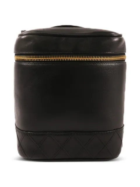 CHANEL Pre-Owned CC quilted makeup bag Black VINTAGEVANITYCASE