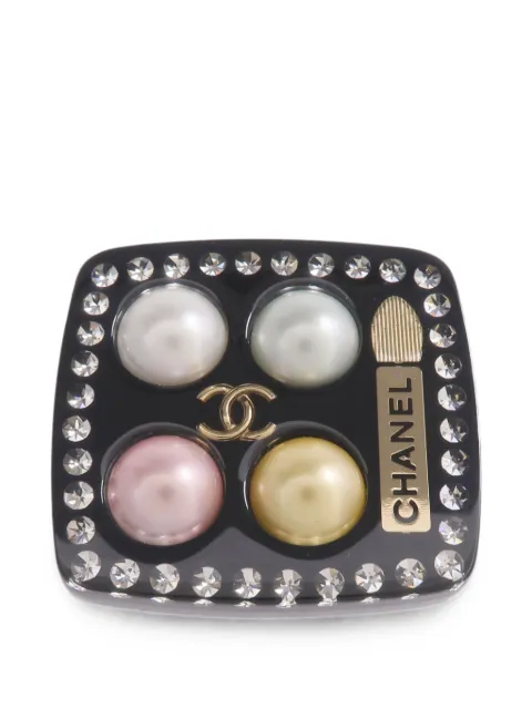 CHANEL Pre-Owned CC turn-lock brooch Black BROOCH