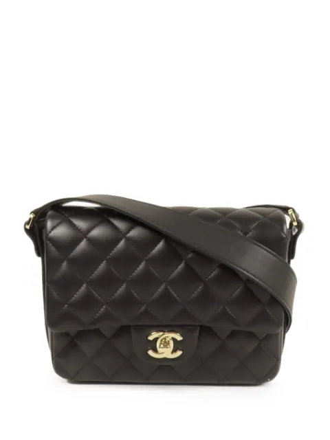 CHANEL Pre-Owned quilted CC turn-lock shoulder bag Black SHOULDERBAG