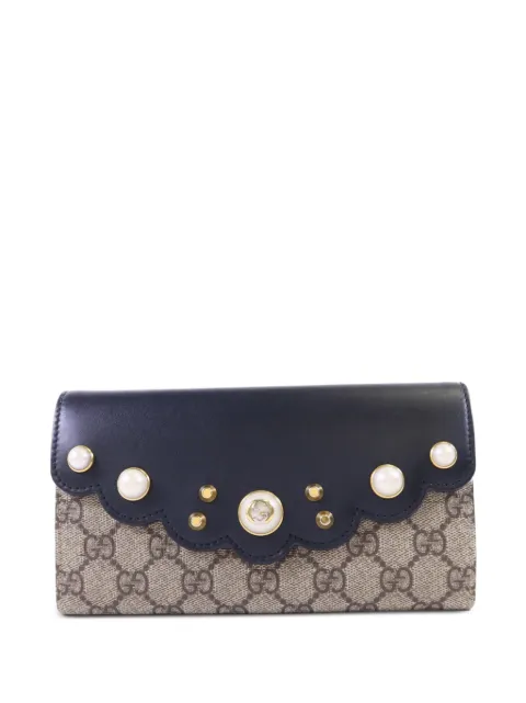 Gucci Pre-Owned GG Supreme scalloped wallet Neutrals 431474