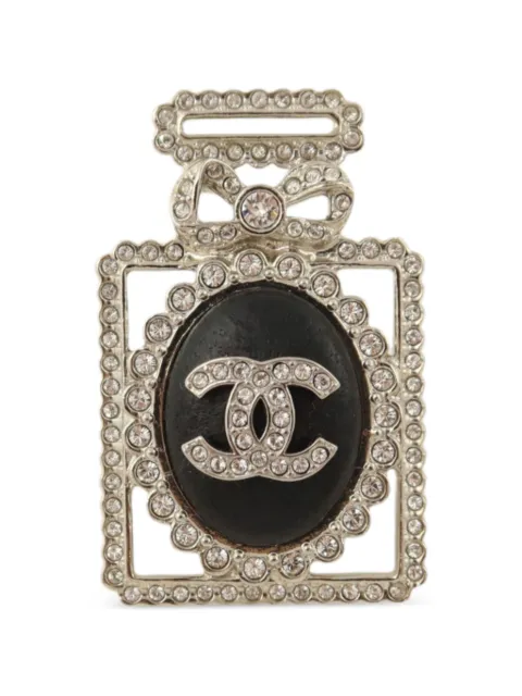 CHANEL Pre-Owned CC perfume-bottle brooch Silver BROOCH