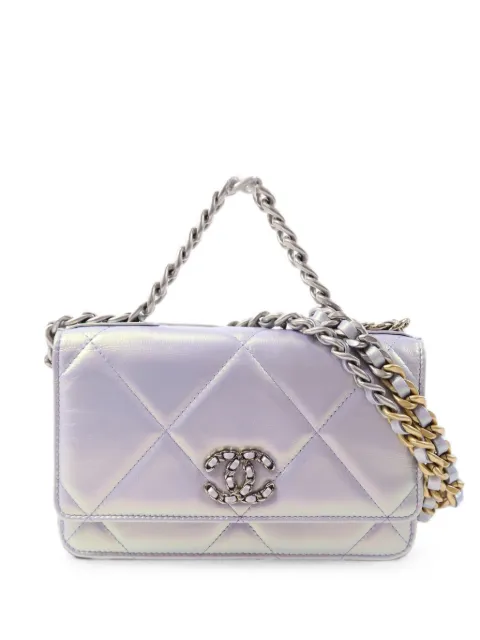 CHANEL Pre-Owned 19 quilted leather shoulder bag Purple AP0957