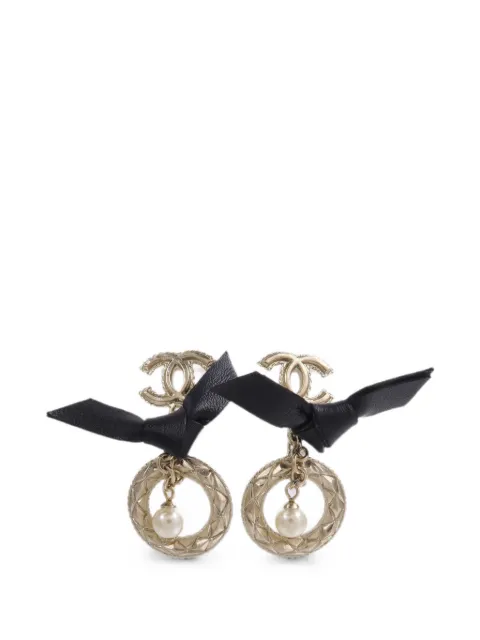 CHANEL Pre-Owned CC bow-detail earrings Gold EARRINGS