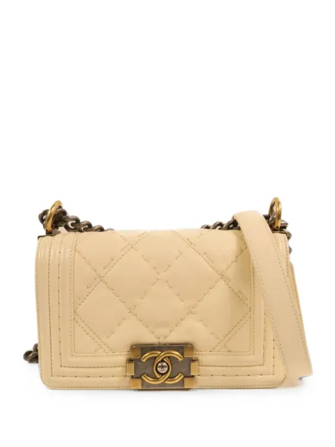CHANEL Pre-Owned 20 Boy chain-strap calfskin shoulder bag White BOY20