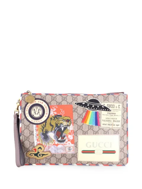 Gucci Pre-Owned Courrier Pouch GG Coated Canvas with Applique clutch bag Brown HQ5YA6UN1ICYR3MM